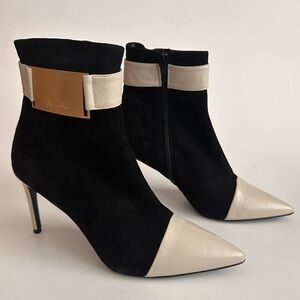 Bruno Magli Pumps/high heels. schwarz Nappaleder